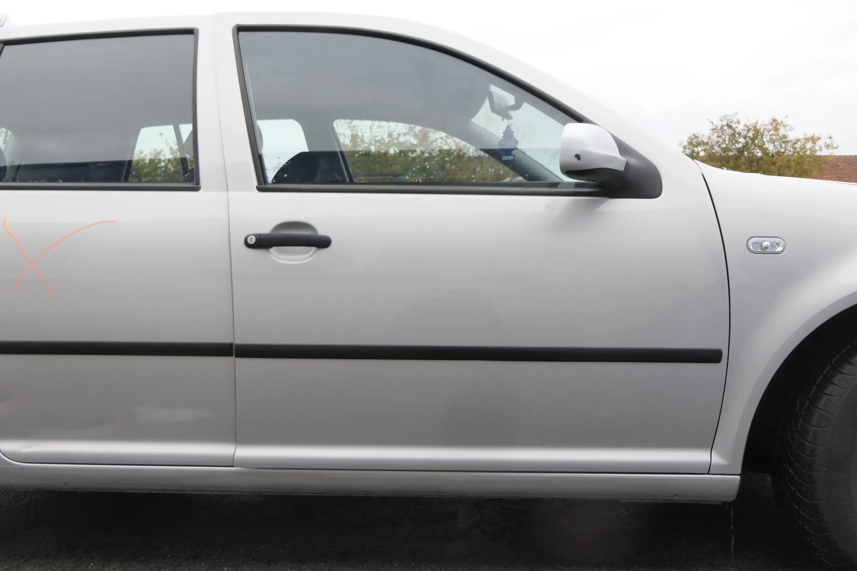 VW Golf 4 Bora Tür vorne rechts Beifahrertür 4/5-Türer +Kombi Avant silber LB7Z - Bild 1