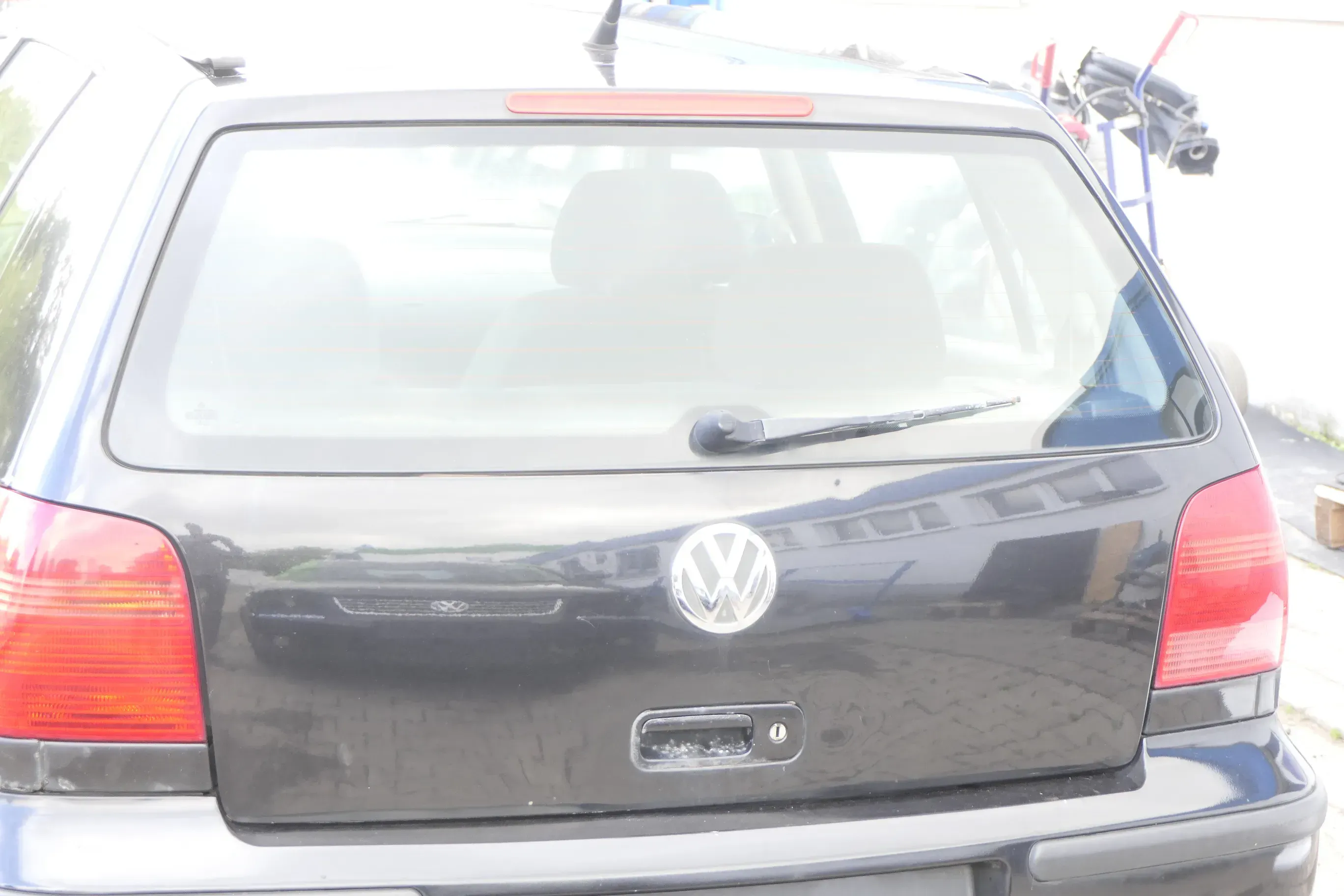 Polo 6N2 Heckklappe Klappe hinten Kofferraumklappe schwarz LC9Z- ohne Anbauteile - Bild 1