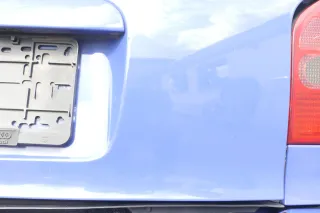 Audi A3 8L bis ca.Bj.1999 Heckklappe Kofferraumklappe Klappe hinten blau LY5M - Bild 2