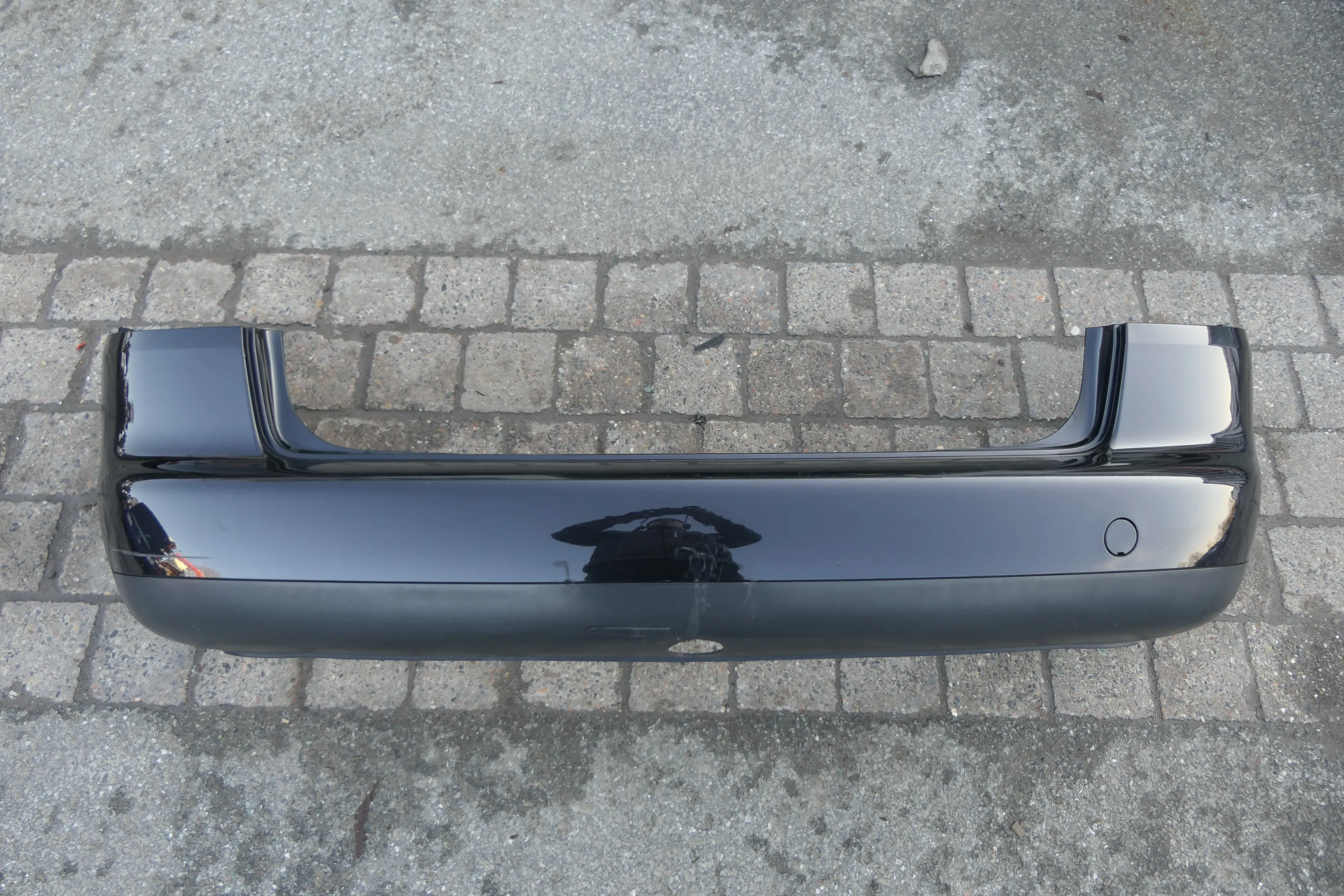 VW Touran 1T Stoßstange hinten Heckstoßstange Stoßfänger schwarz LC9Z metallic - Bild 1