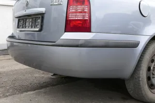 Skoda Octavia 1U Kombi Combi Stoßstange hinten Heckstoßstange silber grau LF7U - Bild 3