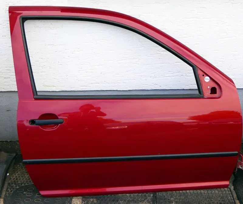 VW Golf 4 Tür vorne rechts Beifahrertür 2/3-Türer rot brau LC3K - Bild 1