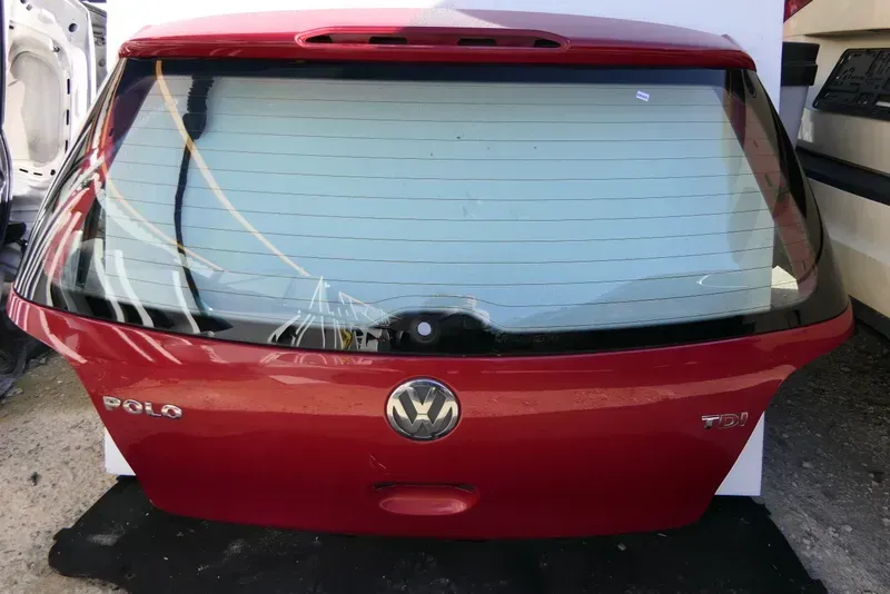VW Polo 9N3 Cross Heckklappe Kofferraumklappe Klappe hinten rot braun LC3X - Bild 1
