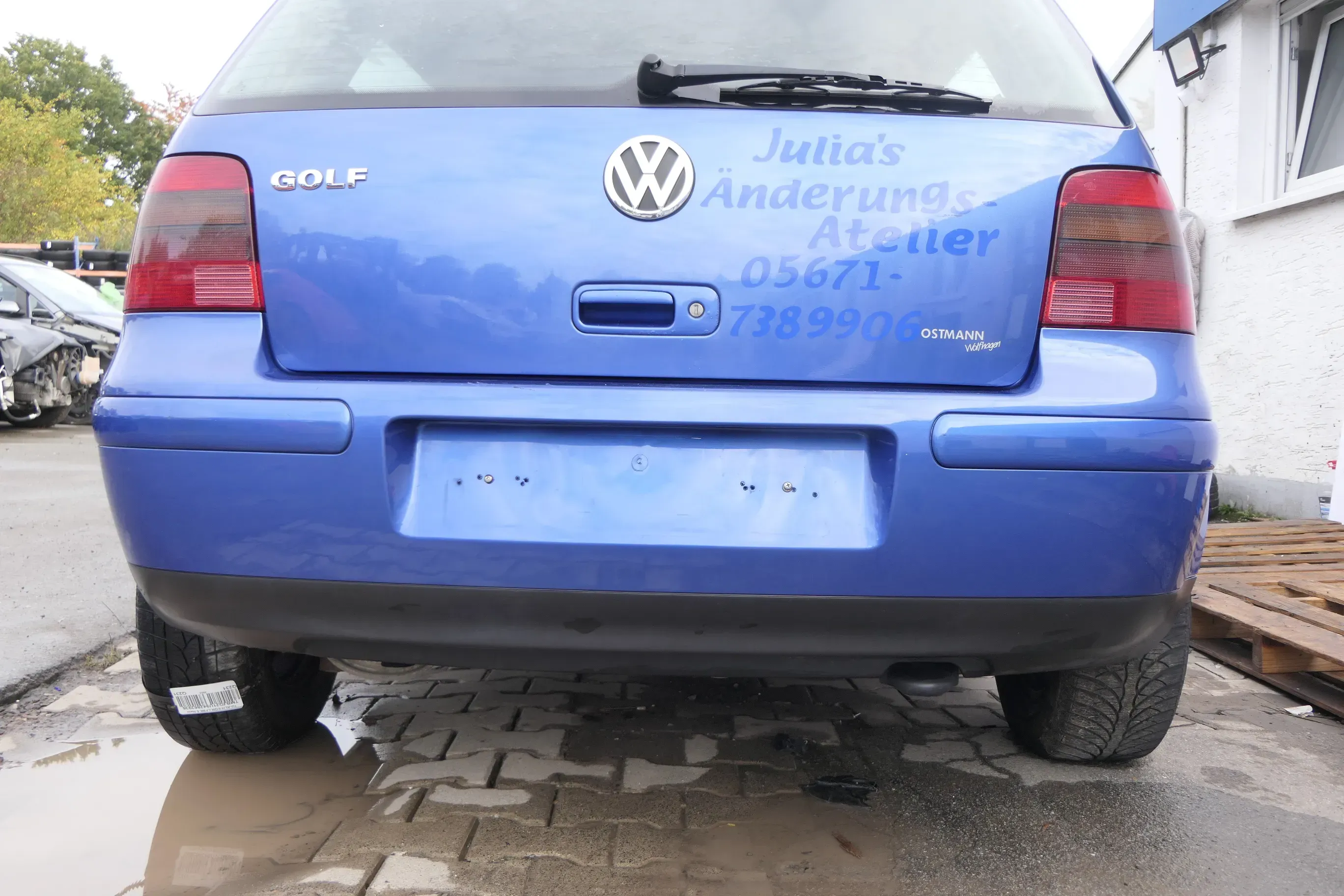 VW Golf 4 Limousine Stoßstange hinten Heckstoßstange Stoßfänger blau LW5Y - Bild 1