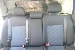 Seat Ibiza 6L Rückbank Rücksitzbank Sitz mit Kopfstütze Sitzbank 3-Punkt Sitze - Bild 3