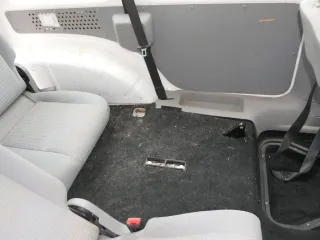 VW Caddy 2k Teppich Innenraumteppich Innen vorne + mitte- schwarz - Bild 2