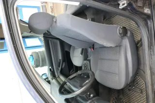 Audi A4 B5 Sitz Fahrersitz vorne links höhenverstellbar - Bild 2