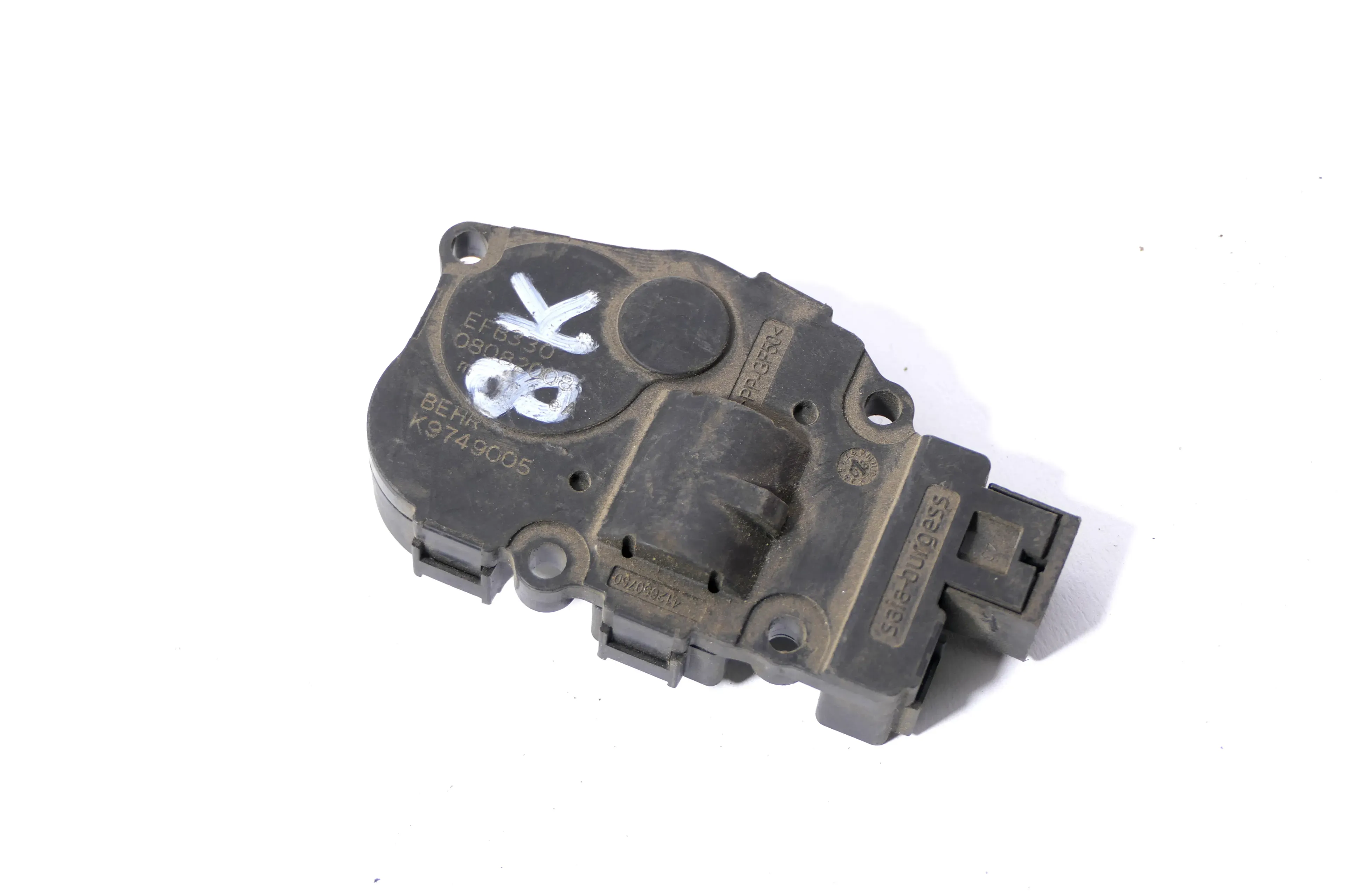 Audi A4 8K Touareg Stellmotor Heizung Luft Behr k9749005 EFB330 410475520 - Bild 1