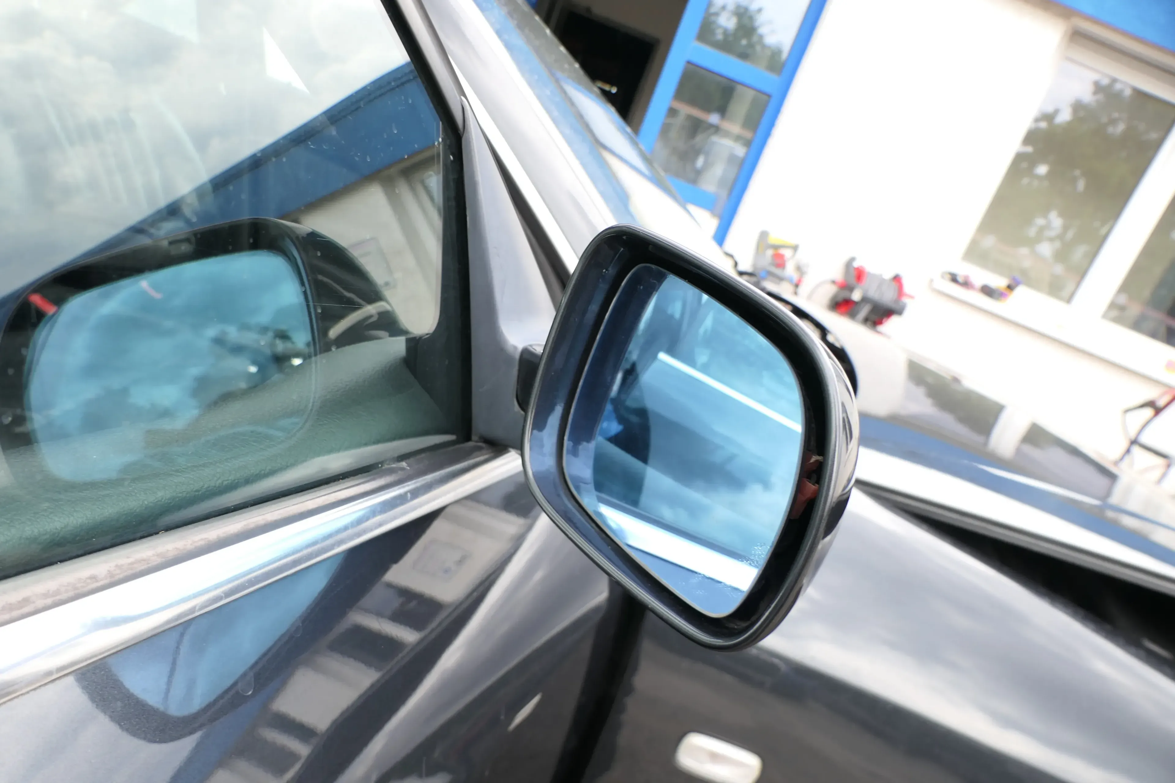 Audi A6 4B Spiegel Außenspiegel rechts elektrisch schwarz LZ9U + Glas - Bild 1