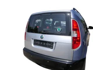 Skoda Roomster 5J Heckklappe hinten Kofferraumklappe mit Scheibe silber - Bild 2