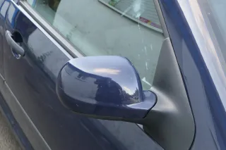 VW Golf 4 Bora elektrischer Spiegel vorne rechts Außenspiegel blau LA5G Glas - Bild 4