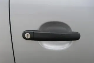 VW Fox 5Z Tür vorne rechts Beifahrertür rechts silber LA7W - ohne Anbauteile - Bild 3