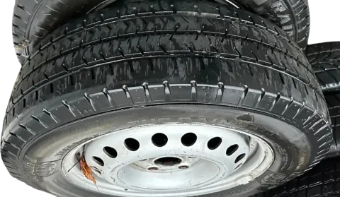 1x VW T4 Felgen Reifen 195/70 R15C 104/102R Sommerreifen 6jx15H2 ET55 6mm