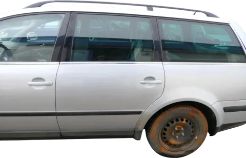 VW Passat 3B 3BG 3B6 Kombi Variant Tür hinten links silber LA7W reflexsilber