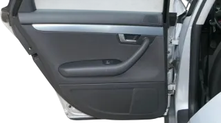 1x A4 8E B7 Türverkleidung Verkleidung Tür hinten links soul schwarz Griff Türgr - Bild 1