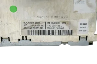 VW Golf 5 Radio CD Player Original RCD300 1K0035186L mit Code - Bild 6