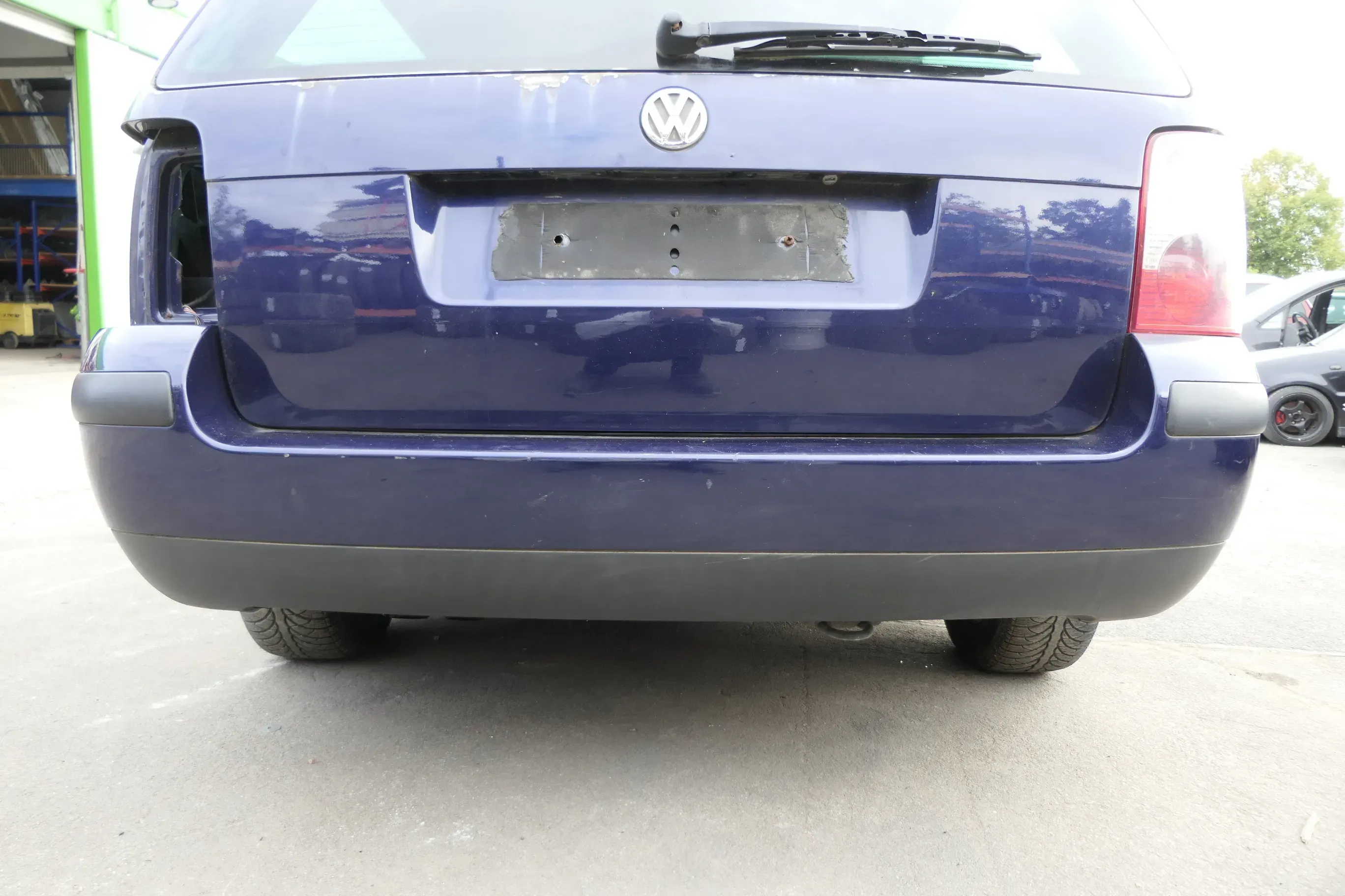 VW Passat 3BG Kombi Stoßstange hinten Heckstoßstange Stoßfäng blau LB5N indigobl - Bild 1