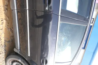 Passat 3B 3BG Limousine Tür hinten links schwarz LC9Z - ohne Anbauteile - Chrom - Bild 2