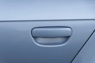 Audi A4 B7 8E Tür hinten links Kombi mit Scheibe blau LY5J + Rahmen Limo - Bild 2