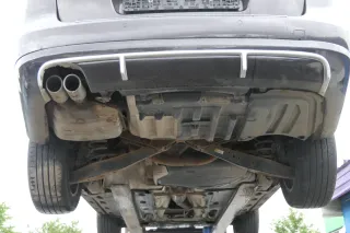 Passat 3C Kombi hinten Lippe Heckansatz Spoiler unten braun LC8Z  CSR-HA050 - Bild 4