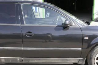 VW Passat 3B 3BG Kombi + Limo Tür vorne rechts Beifahrertür schwarz LC9Z blackma - Bild 1