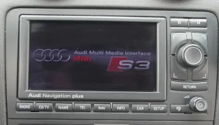 Audi A3 8P Radio Original Audi Navi Navigation Plus 8P0035192 +Code RNS-E S-line - Bild 2