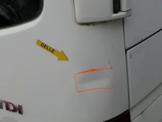VW T5 Facelift T6 Flügeltür Klappe hinten rechts weiß R902 mit Scheibe - Bild 4