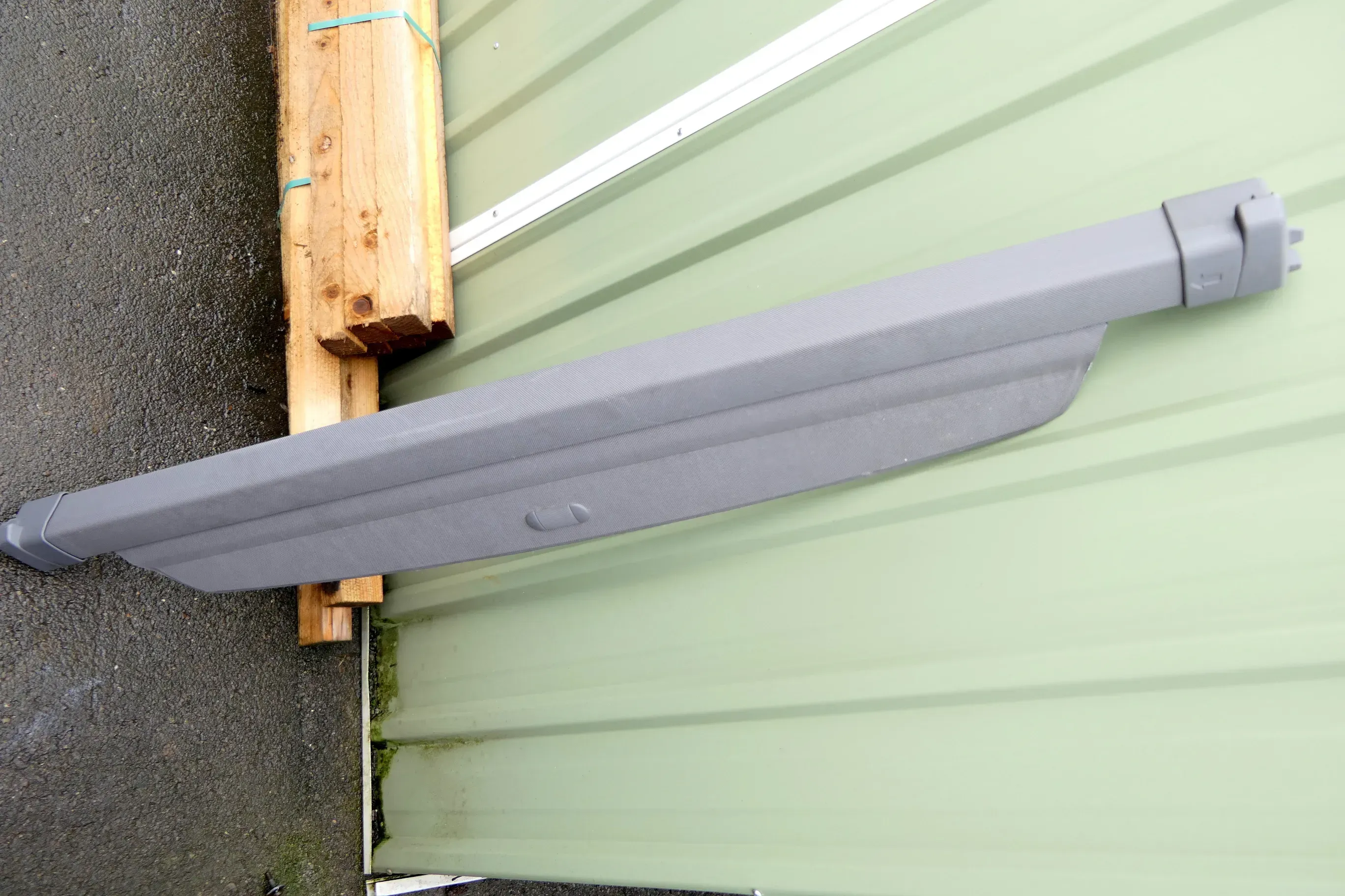 Audi A2 8Z Laderaumabdeckung Rollo Hutablage Kofferraum swing dunkelgrau - Bild 1