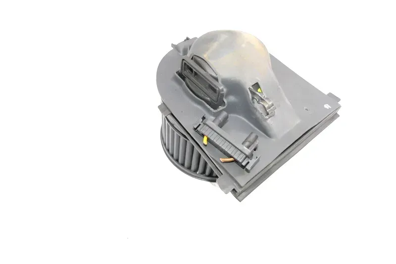 Audi A3 8L Golf 4 Lüfter Lüftermotor 1J1819021 Heizung (auch Klimaanlage) - Bild 1
