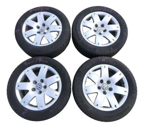 4x Felge Alufelgen Reifen VW Passat 3BG 3B0601025L 205/55 R16 Sommerreifen 4-6mm