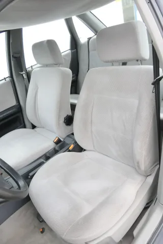 Audi 80 Sitz Fahrersitz vorne links +rechts Beifahrersitz - Bild 4