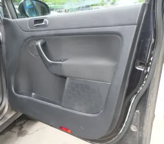 1x VW Golf Plus 5M 1x Türverkleidung Verkleidung Tür vorne rechts schwarz Griff - Bild 2
