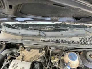 VW Golf 3 1H Abdeckung Windlauf Verkleidung Wischer Wasserkasten Wasserabweiser - Bild 3