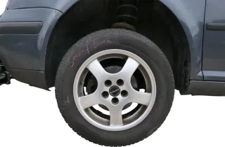 Golf 4 Bora Alufelgen 195/65 R15 91H Sommerreifen Reifen ca.5mm Borbet - Bild 2