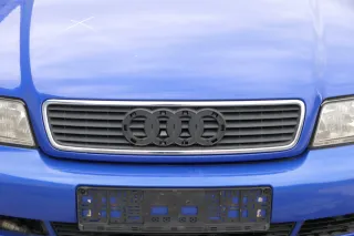 Audi A4 B5 Kombi + Limo Stoßstange vorne Frontstoßstange blau LZ5M Stoßfänger - Bild 4