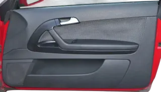 Audi A3 8P Türverkleidung Verkleidung Tür vorne rechts schwarz 2/3-Türer Griff - Bild 1