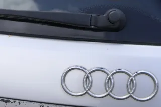 Audi A4 B5 Avant Facelift Heckklappe Klappe hinten silber LY7W Facelfit Scheibe - Bild 9