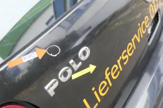 Polo 6N2 Heckklappe Klappe hinten Kofferraumklappe schwarz LC9Z- ohne Anbauteile - Bild 3