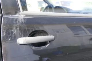 VW Golf 4 Tür vorne rechts Beifahrertür 2/3-Türer schwarz L041 ohne - Bild 3