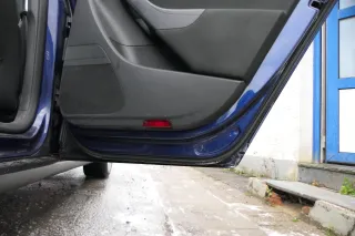 1x VW Passat 3C Variant Türverkleidung Verkleidung Tür hinten rechts schwarz - Bild 2