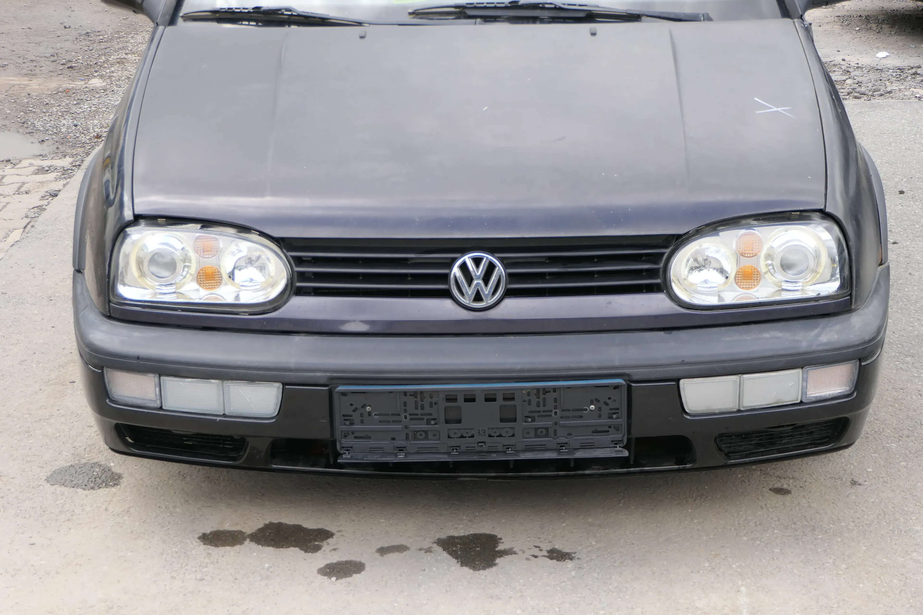 VW Golf 3 auch Cabrio Stoßstange vorne Stoßfänger vorn schwarz - Bild 1