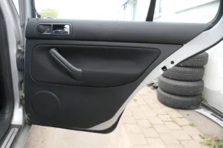 1x VW Golf 4 1J Limousine Türverkleidung Verkleidung Tür hinten rechts schwarz - Bild 2