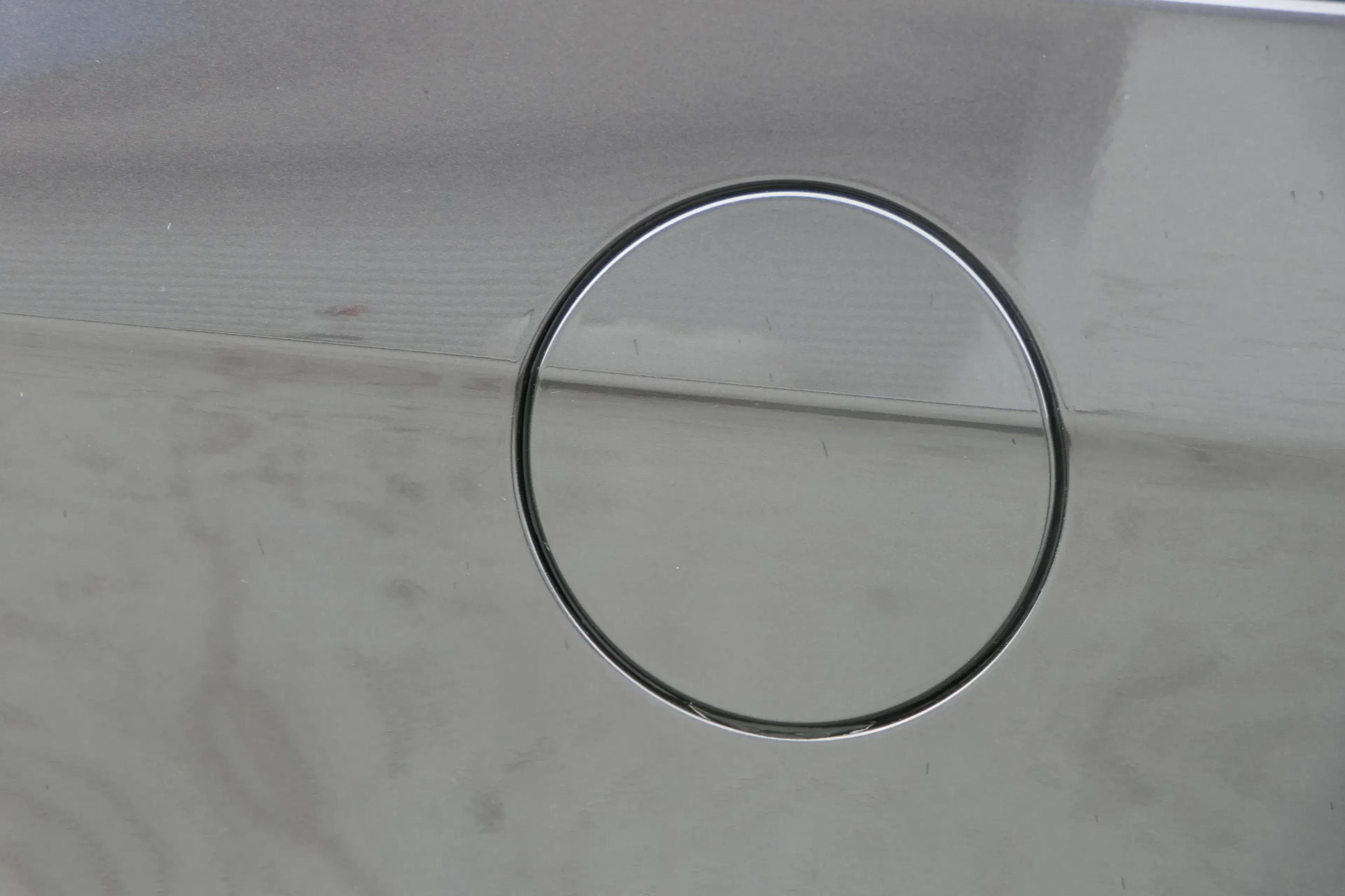 VW Passat 3C Kombi Tankdeckel Klappe Tankklappe Deckel Tank braun LC8Z - Bild 1