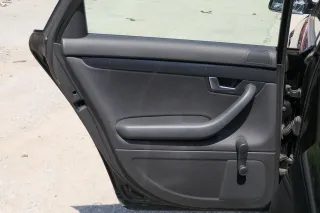 1x A4 8E B6 Türverkleidung Verkleidung Tür hinten links soul schwarz - Bild 1