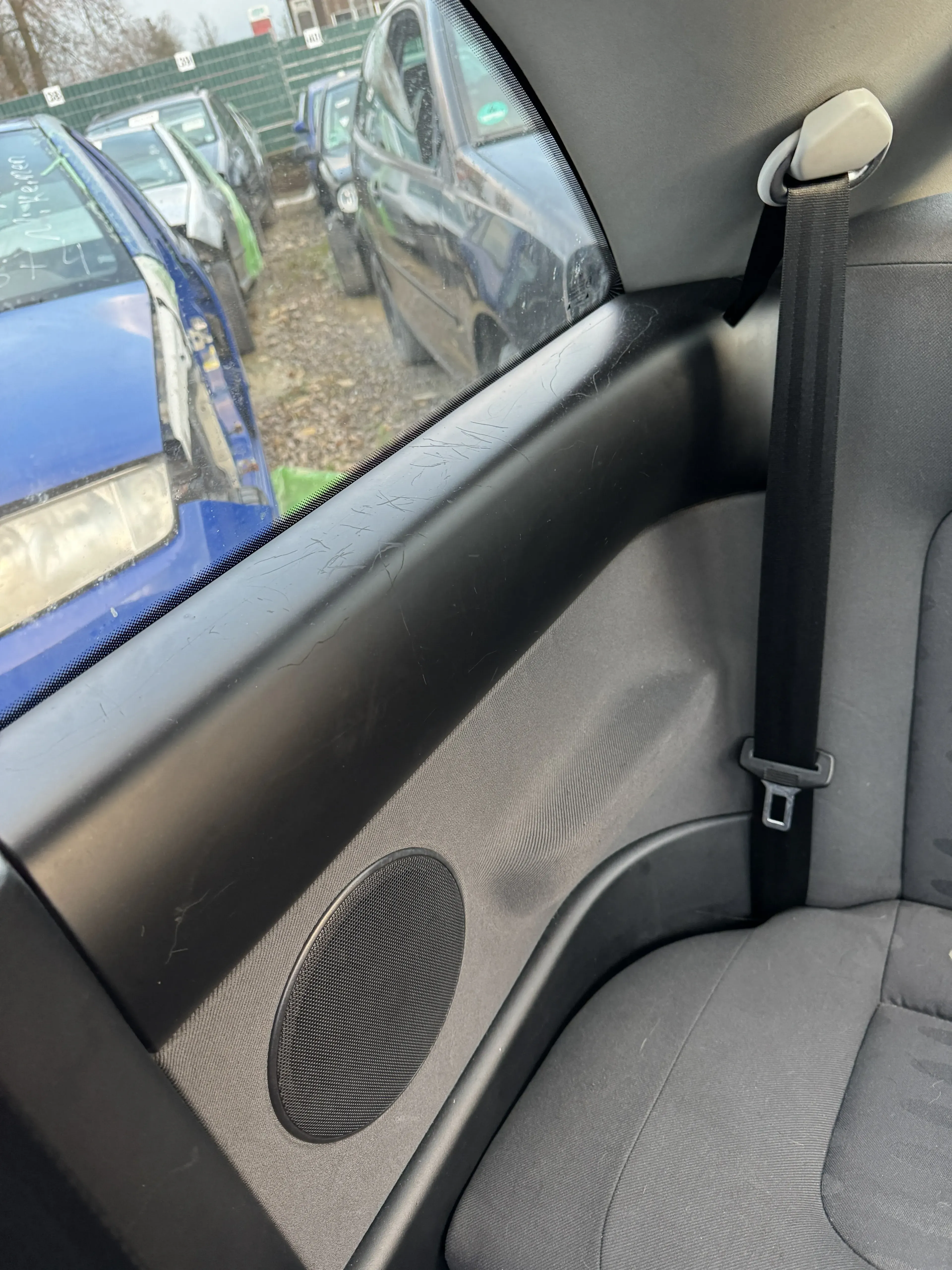 1x New Beetle 9C Seite Seitenverkleidung Verkleidung hinten rechts schwarz - Bild 1