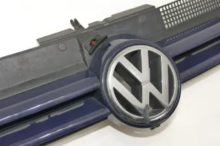 VW Golf 4 Grill Kühlergrill mit VW Zeichen Logo dunkel blau LA5G - Bild 2