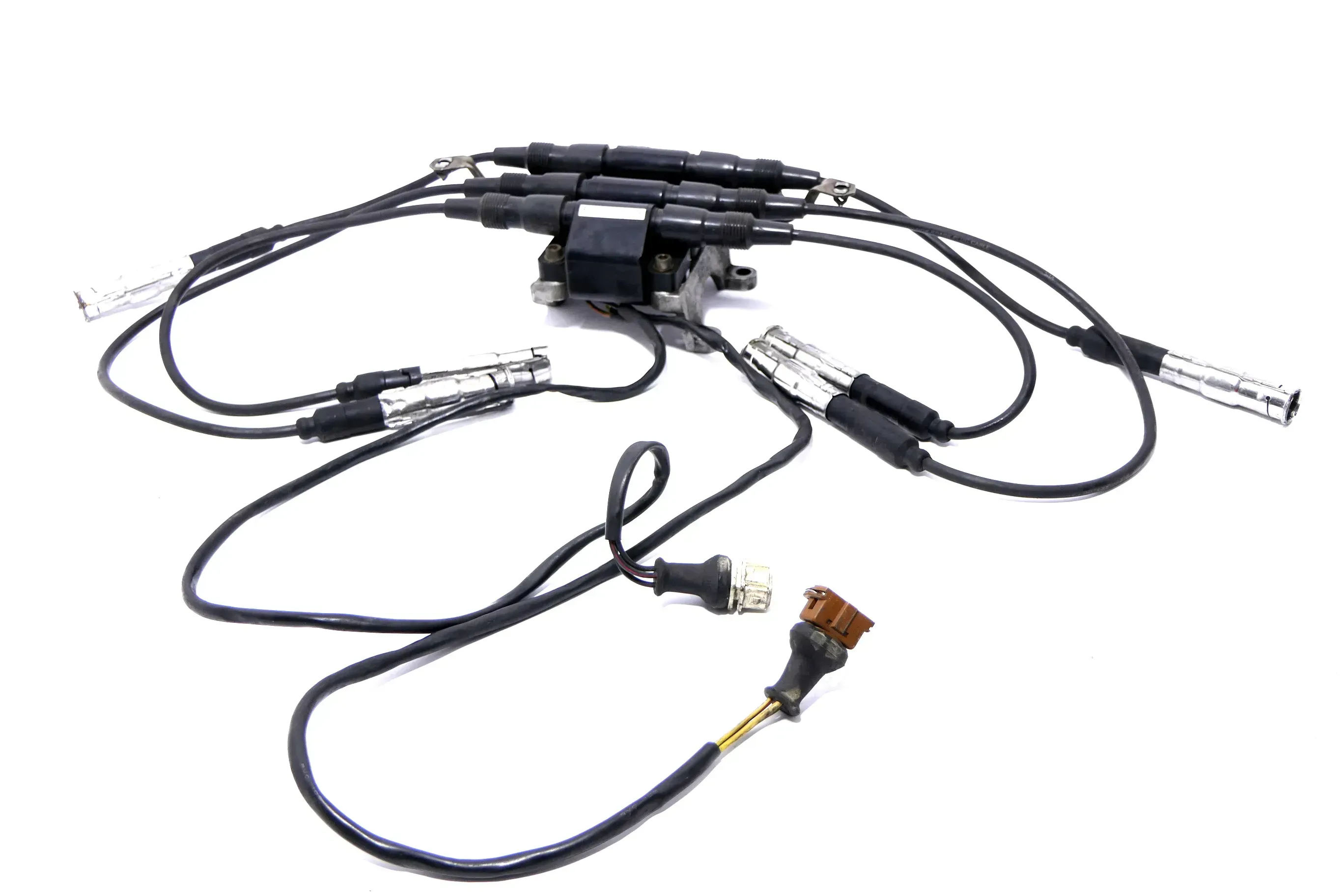 Audi A6 4A A8 4D 2,8 2,6 Benziner Zündspule 078905101A ABC AEJ + Kabel - Bild 1