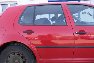VW Golf 4 Limousine Limo Tür hinten rechts rot LP3G (KEINkombi) - Bild 1