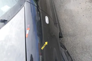 VW Polo 6N2 Kotflügel vorne links schwarz LC9Z (bis auf den Schweller) - Bild 3