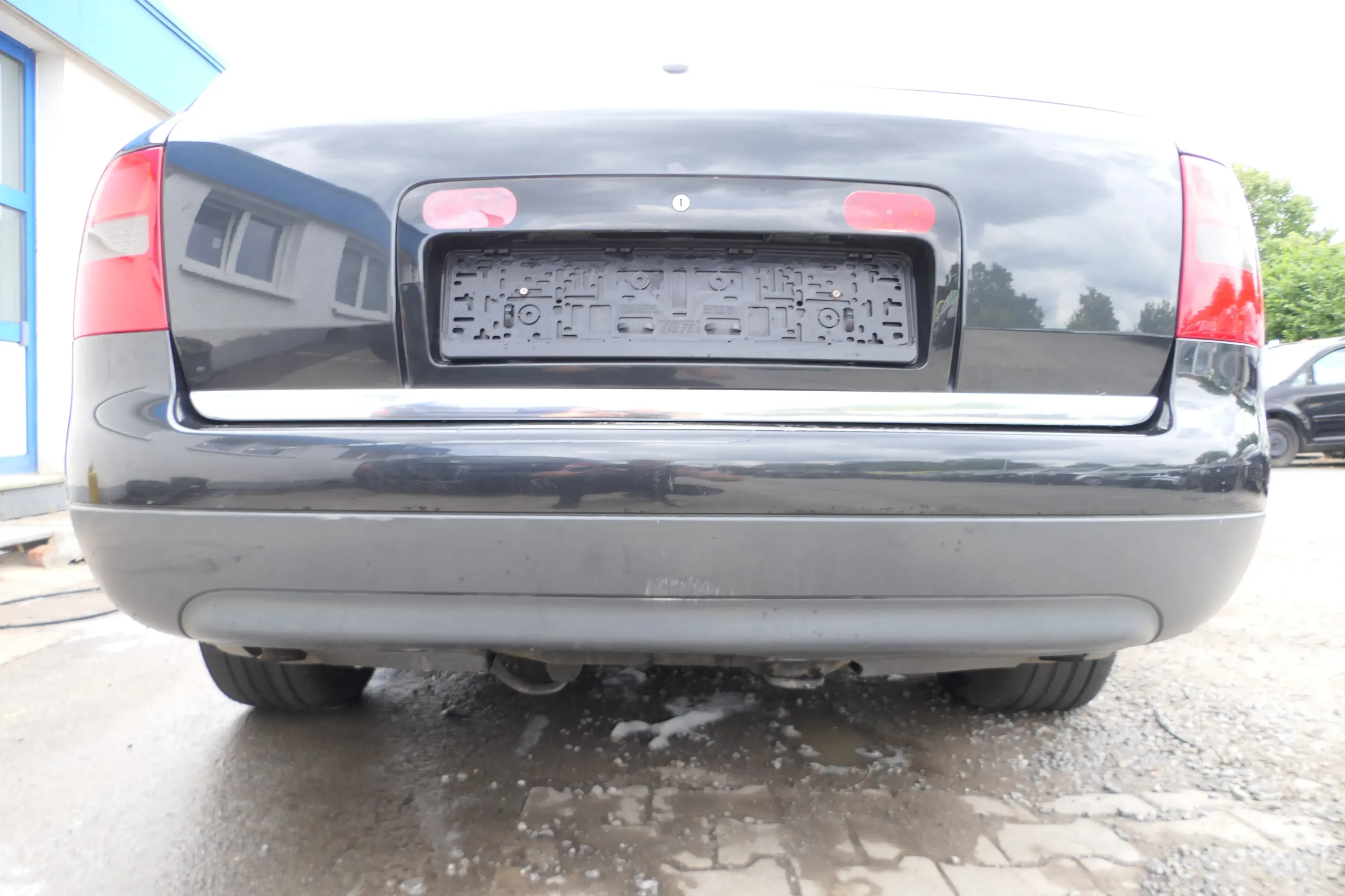 Audi A6 4B Kombi Avant Stoßstange hinten Heckstoßstange schwarz LZ9U - Bild 1
